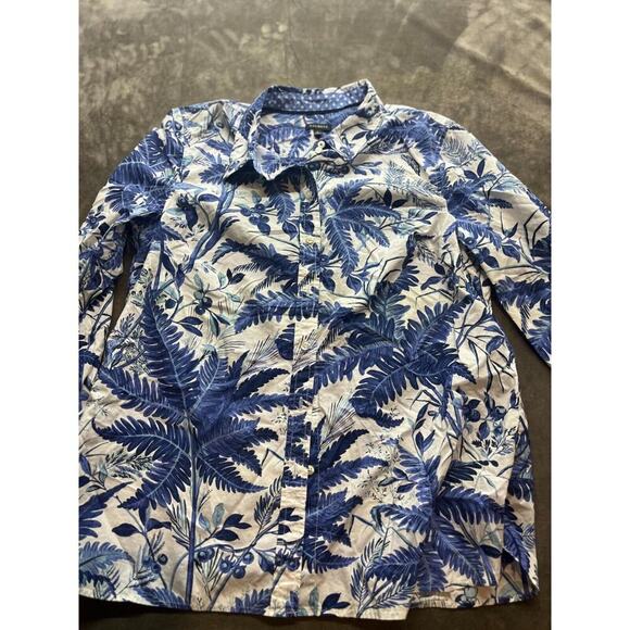 Talbots Button Up Shirt Long Sleeve Paisley Floral Blue & White Size Large - Picture 1 of 5
